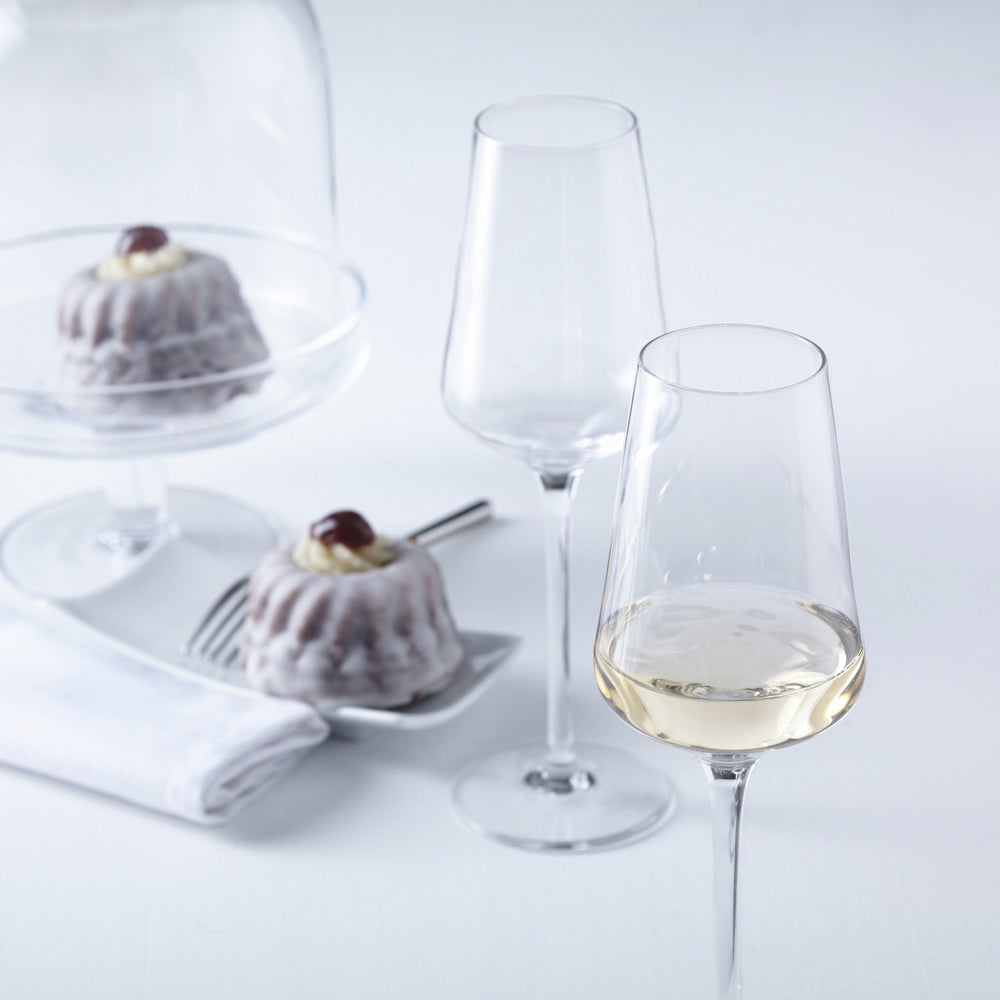 Digestif glas, portvins glas, dessertvin glas i et moderne og tidsloest design.