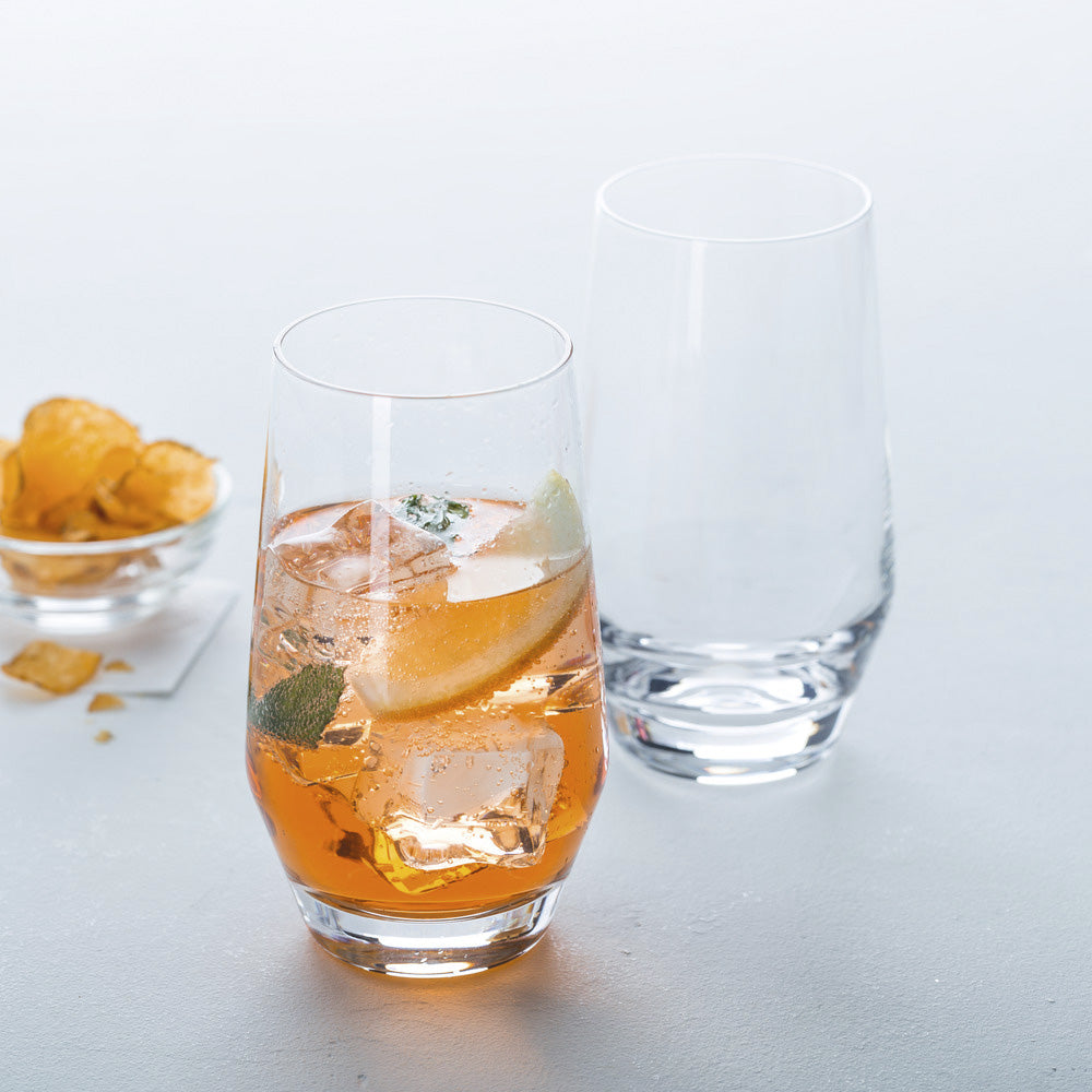 Glassende er velegnet til som vandglas, men kan ogsaa bruges til laekre cocktails.